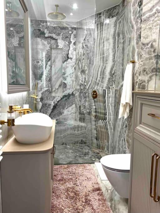 Studio Apartment In The Center Of Riga Buitenkant foto